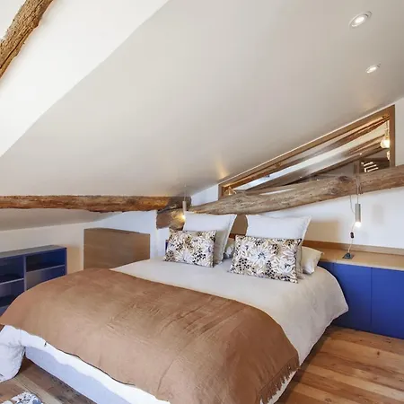 De Standing Avec Rooftop De 35m2