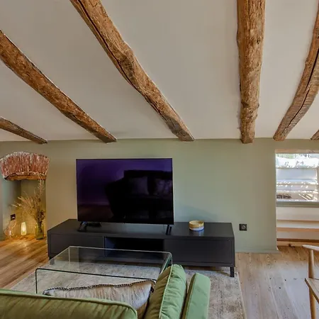 De Standing Avec Rooftop De 35m2